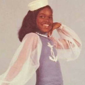 Meet your Posher, Yvette